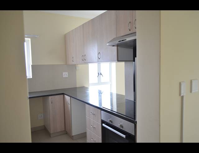 1 BEDROOM APARTMENT TO LET IN STRAND NORTH